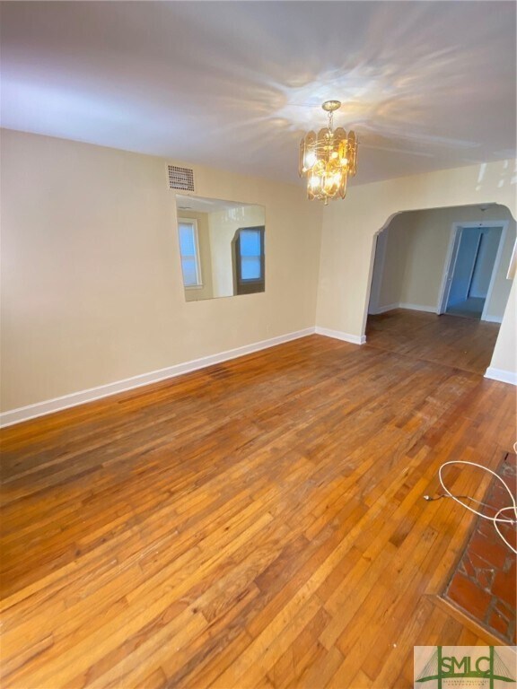 Foto del edificio - 718 W 44th St