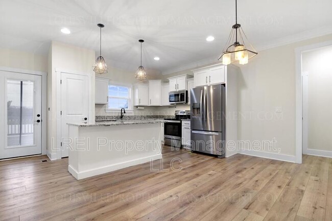 Building Photo - 6523 Ashley Springs Ct