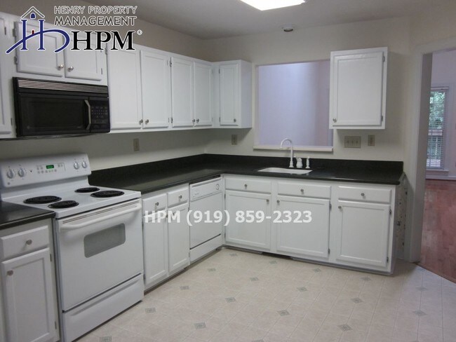 Building Photo - 103 Heatherwood Dr