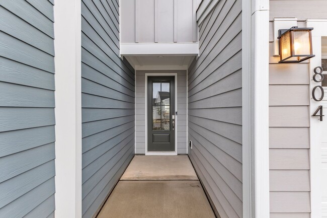 Foto del edificio - Brand New 3 Bedroom townhome in Durham