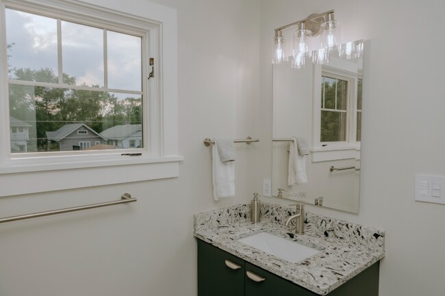 Foto del edificio - 608 N Emerson Ave