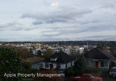 Foto principal - 4435 28th Pl W