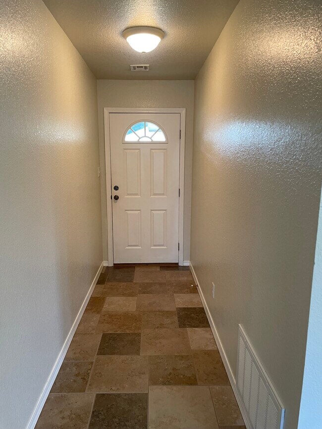 Foto del edificio - 9457 Magnolia Wood Dr