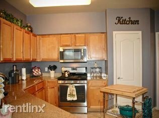 Building Photo - 5350 Dunlay Dr