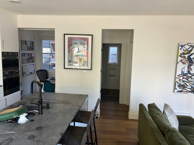 Photo - 203 Carl St Apartment