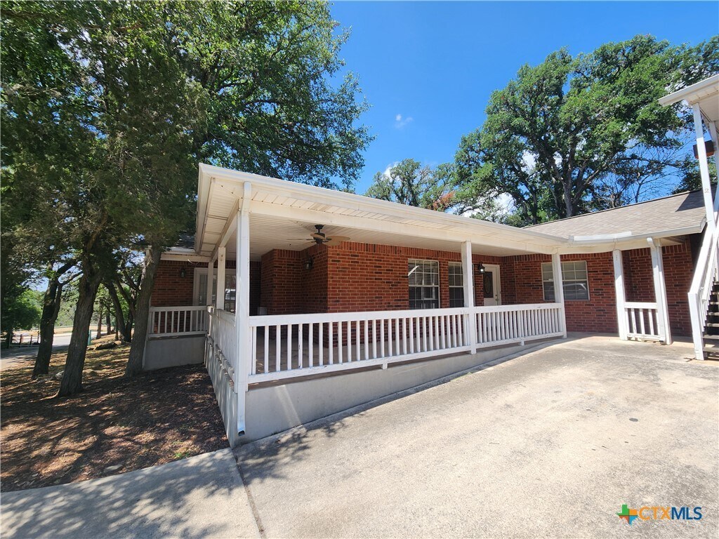 Primary Photo - 1200 N Walnut Ave