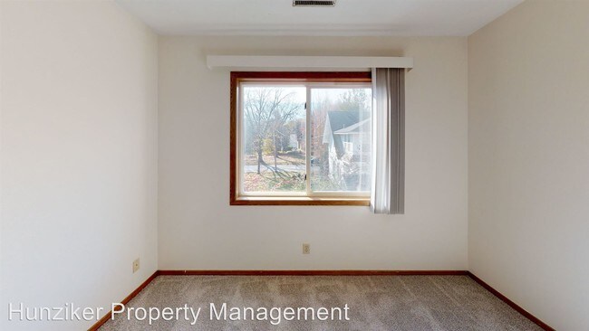 Foto del edificio - 908 Douglas Ave
