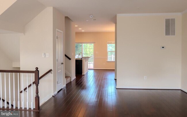 Building Photo - 726 Millhouse Dr