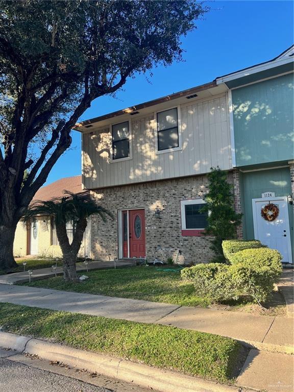Building Photo - 1126 Redbud Ave