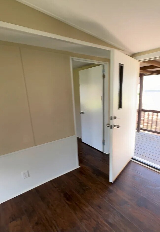 Foto del edificio - 7777 Union Grove Rd