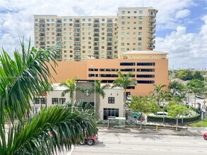 Building Photo - 117 NW 42nd Ave