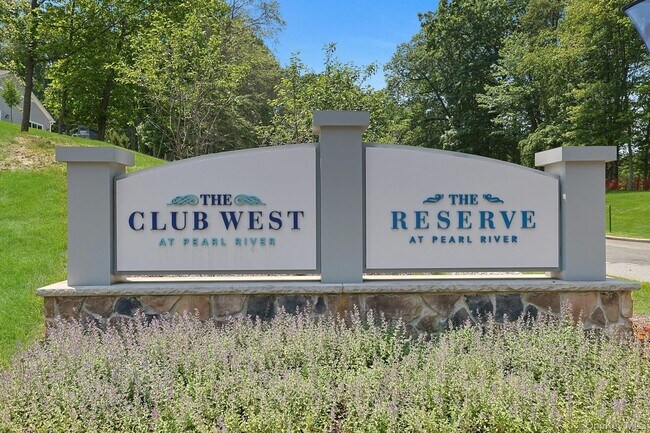 Foto del edificio - 5105 Lucy Ct