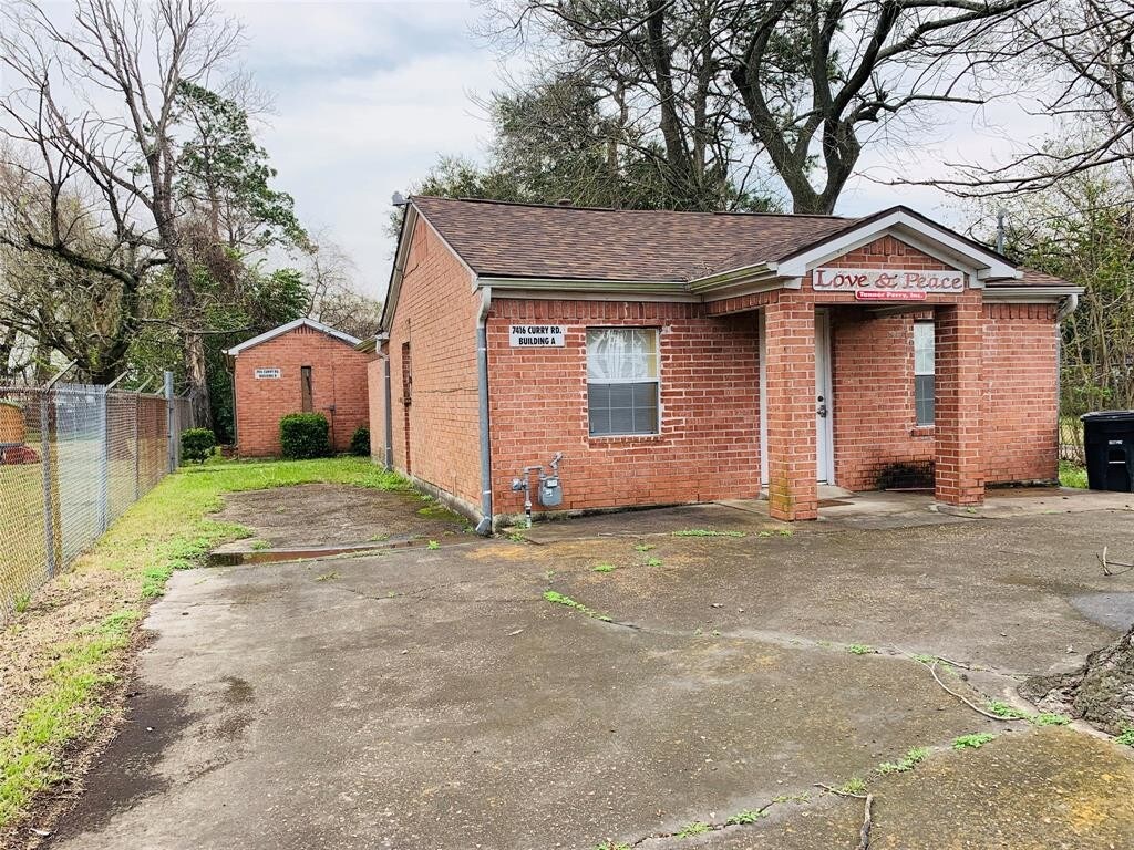Primary Photo - 7416 Curry Rd
