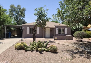 Building Photo - 1407 W Glenrosa Ave