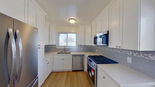 Foto del edificio - Newly Remodeled 4 Bedroom Home in Buena Park!