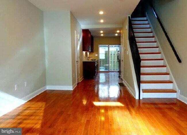 Foto del edificio - 1527 S Hicks St