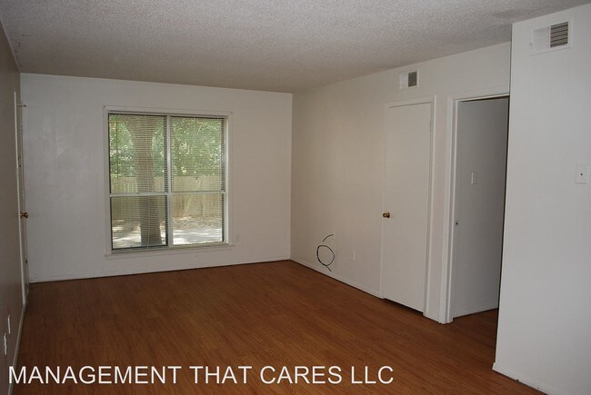 Foto del edificio - 3945 Macon Rd
