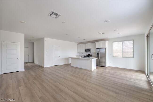 Foto del edificio - 11804 Waterbird Ave