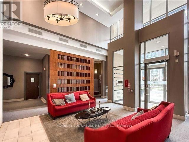 Building Photo - 18-1118 Kenaston Gardens