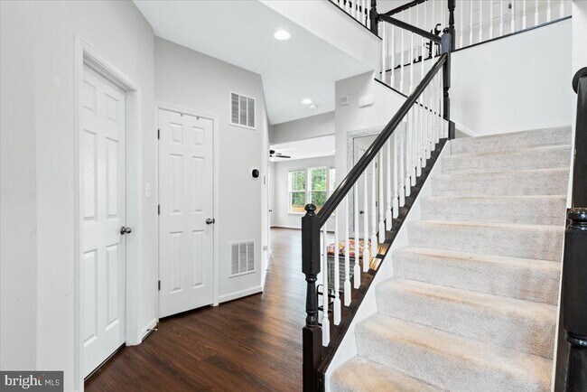 Building Photo - 65 Wellspring Dr