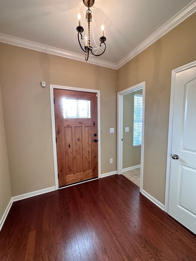 Building Photo - Exclusively Offered by Muse Realty Rentals...