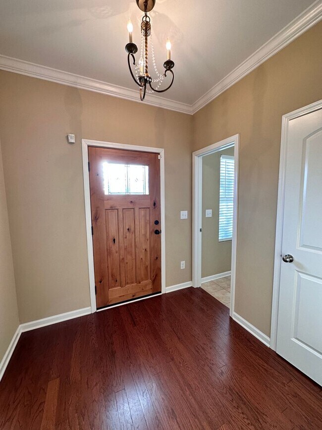 Foto del edificio - Exclusively Offered by Muse Realty Rentals...
