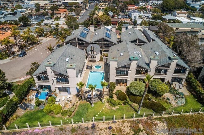 Foto del edificio - 920 Sealane Dr