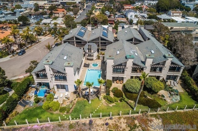 Building Photo - 920 Sealane Dr