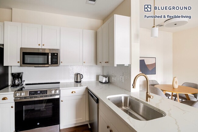 Foto del edificio - 1501 W Howard Ln