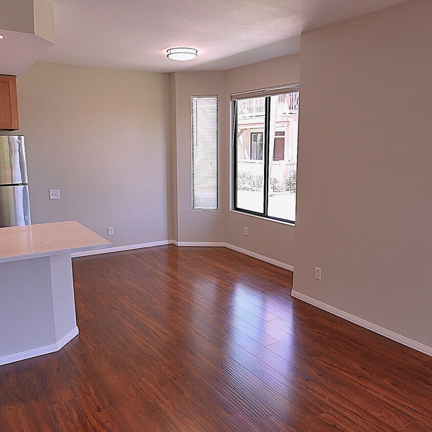 Foto principal - 4049 Carmel View Rd