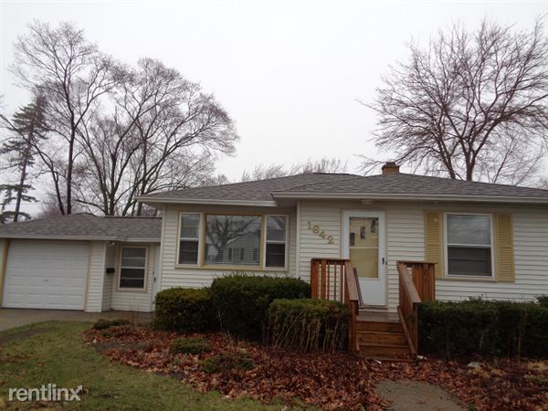 Primary Photo - 1642 Ruddiman Dr