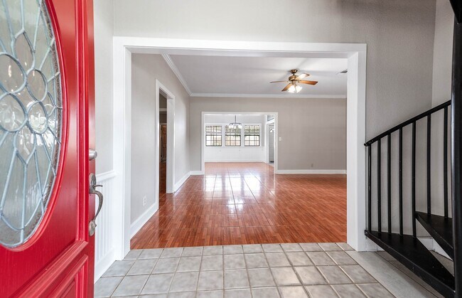 Foto del edificio - 2245 N Austin Ave