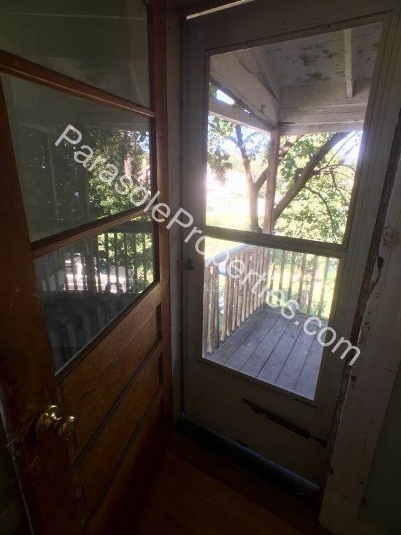 Foto del edificio - 366 Ferdinand St