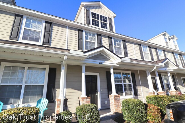 Building Photo - 2 br, 2.5 bath House - 207 Hemingway Circle