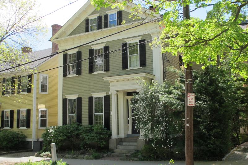 Primary Photo - 169 Power St