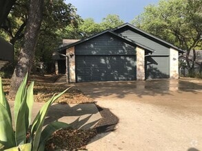 Building Photo - 2506 Dana Cove