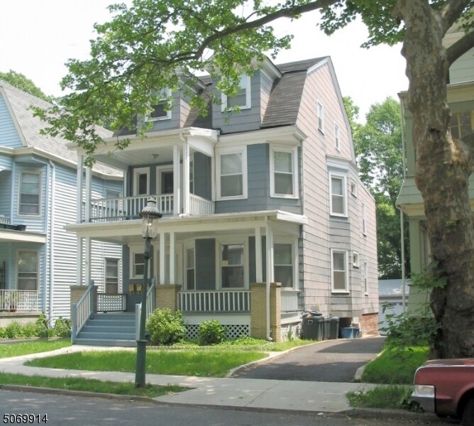 205 Hillside Ave Unit 3, Glen Ridge, NJ 07028 Apartment for Rent in