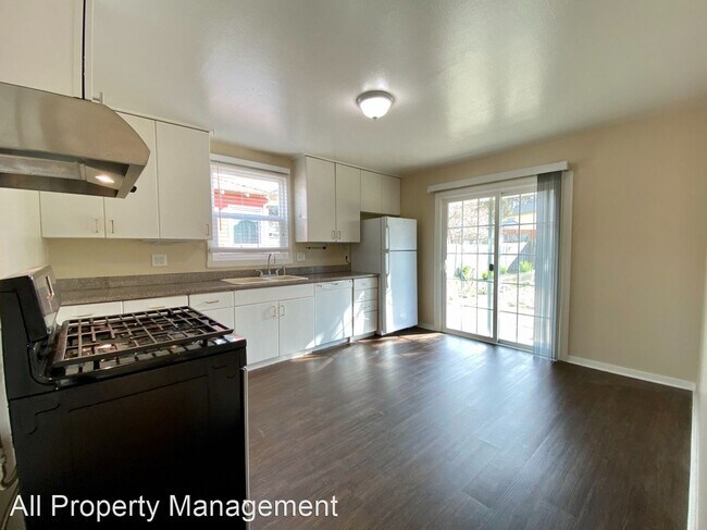 Building Photo - 3 br, 1 bath House - 252 Milagra Way