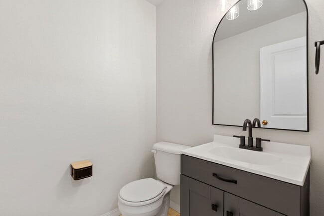 Building Photo - 8424 Talc Dr