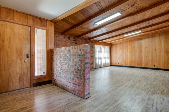 Foto del edificio - 3410 40th St