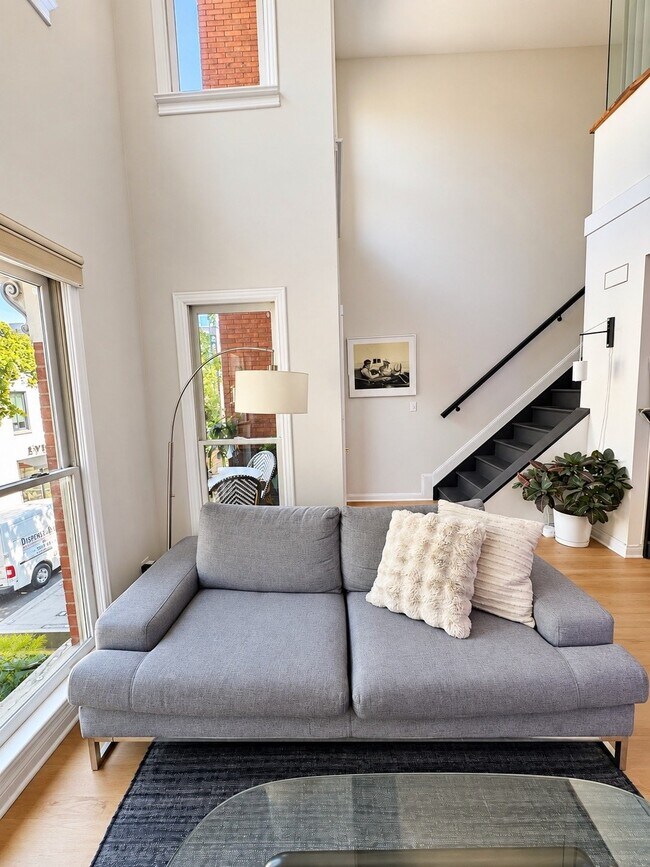 Foto del edificio - 1406 Corcoran St NW