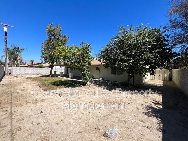 Foto del edificio - 41-745 Lima Hall Rd