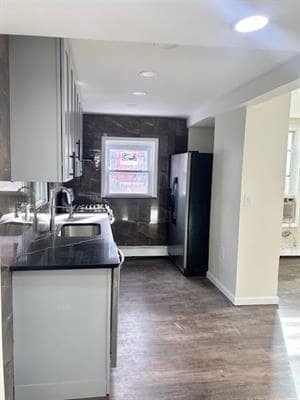 Building Photo - 356 West Side Ave