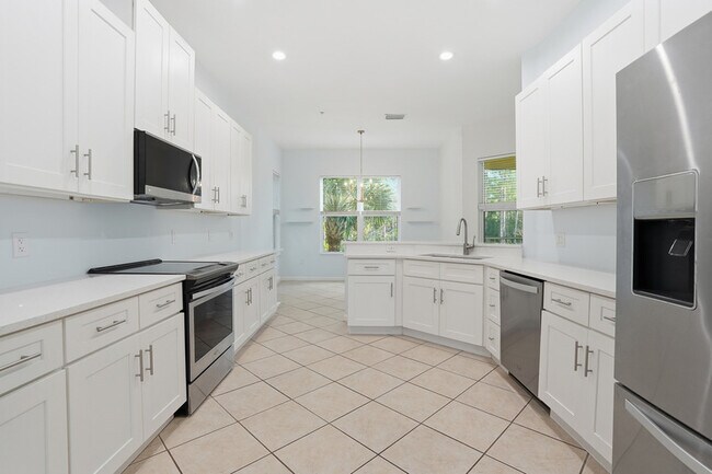 Building Photo - 7820 Clemson St