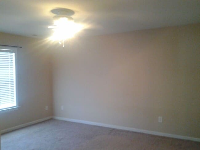 Building Photo - 108 Cobalt Stream Ct