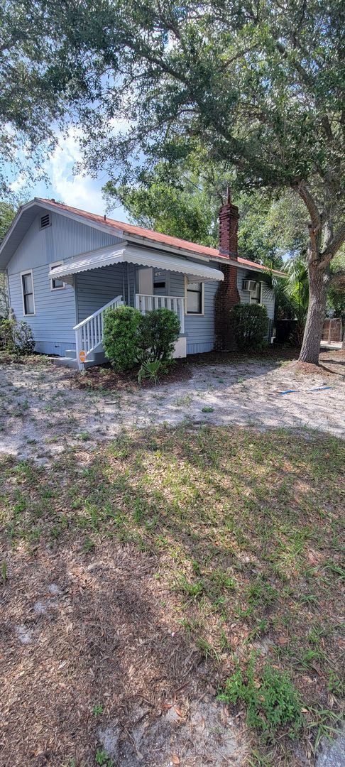 Building Photo - 3 br, 2 bath House - 2614 E 20TH AVE