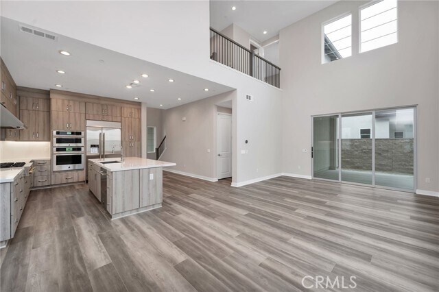 Building Photo - 140 Amber Oak