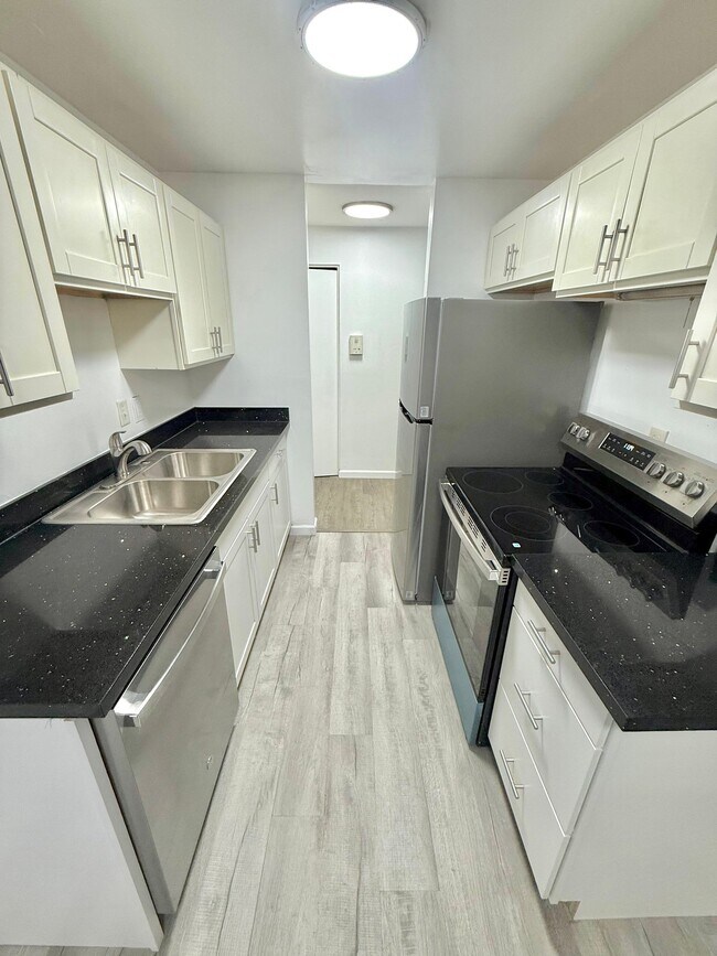 Foto del edificio - 2611 44th Ave SW