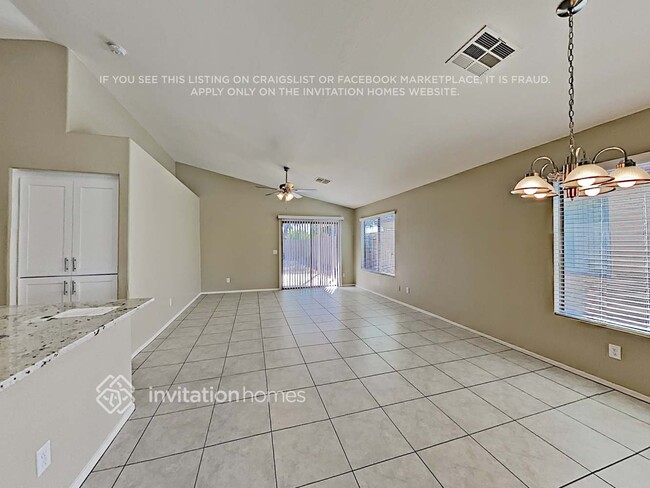 Building Photo - 14632 N 148th Ave