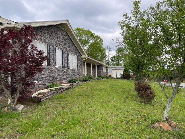 Foto del edificio - 2717 Buford Hwy